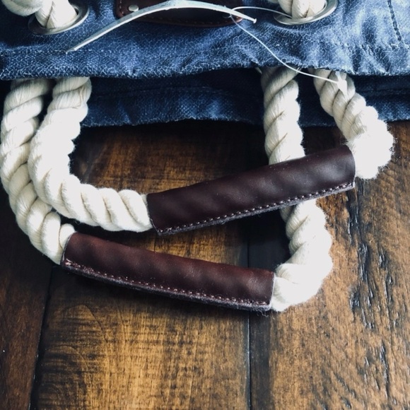 Tommy Hilifer Martinique Small Womens Tote bag w/ tags - Picture 6 of 12